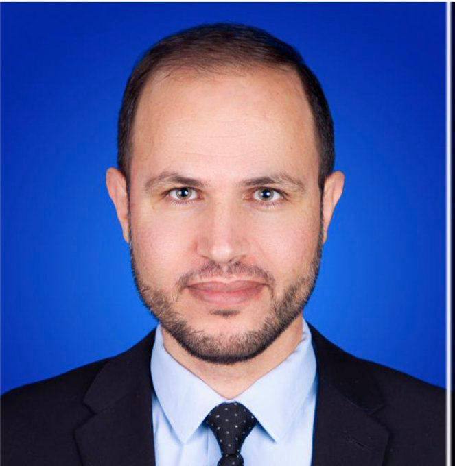 استشهاد الدكتور رفعت العرعير أحد أعلام الهيئة التدريسية في الإدب الانجليزي