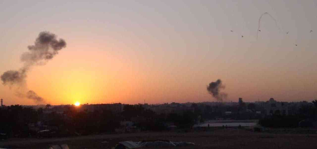 الأبطال يلقون تحية المساء بطريقتهم