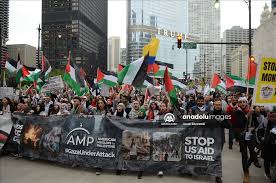 شيكاغو: مظاهرة أمام شركة بوينغ الأميركية للطيران احتجاجا على تزويد إسرائيل بالأسلحة