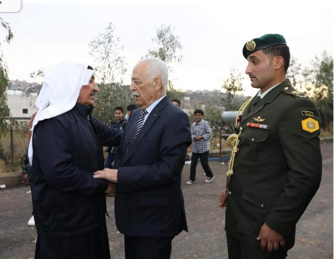 العيسوي مندوبا عن الملك  وولي العهد يعزي المناصير  عباد