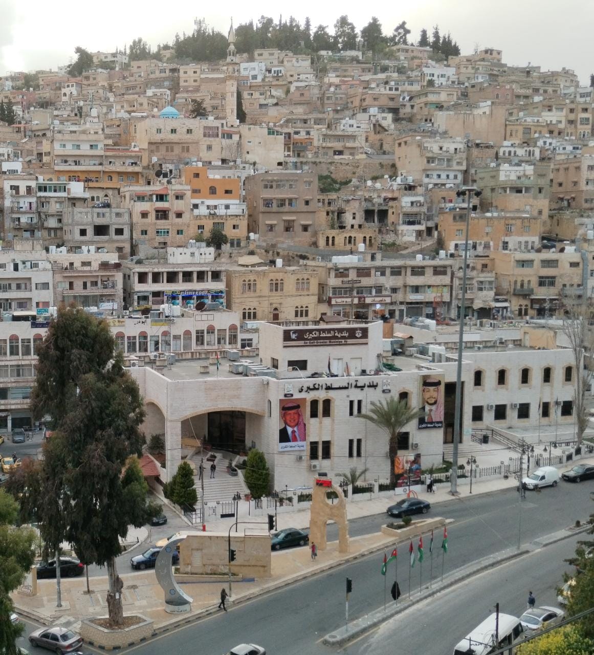 بلدية السلط الكبرى تمدد ساعات الدوام الرسمي للإستفادة من اعفاءات غرامات ضريبة الأبنية والأراضي والمسقفات