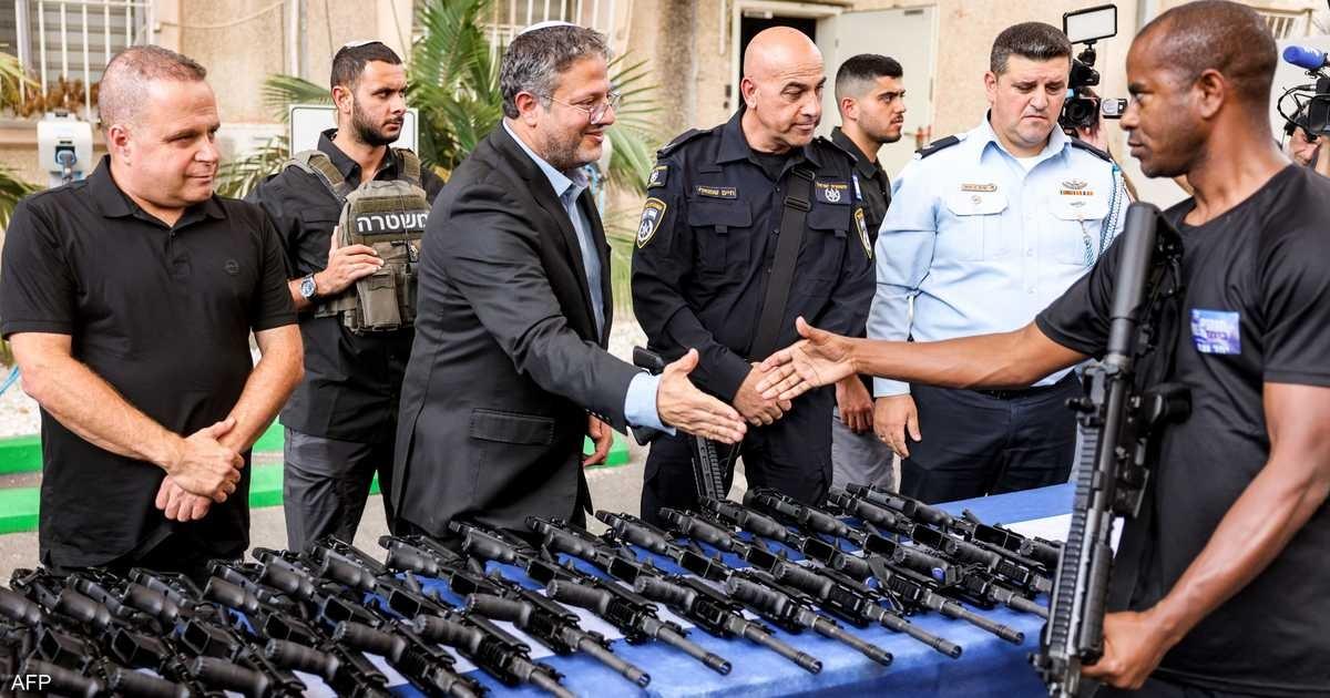 265 ألف طلب إسرائيلي لحمل سلاح بالضفة خلال شهرين