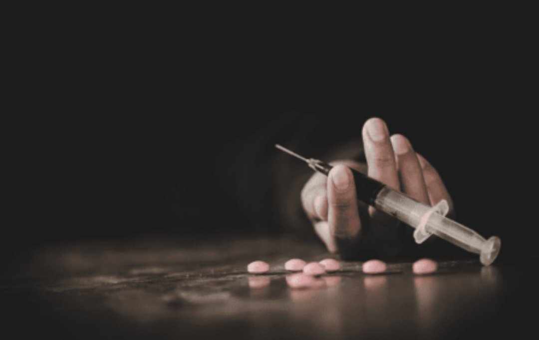 صفات متعاطى المخدرات...تفاصيل