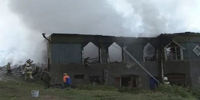 مصرع 7 أشخاص إثر اندلاع حريق بمصنع شموع في الهند