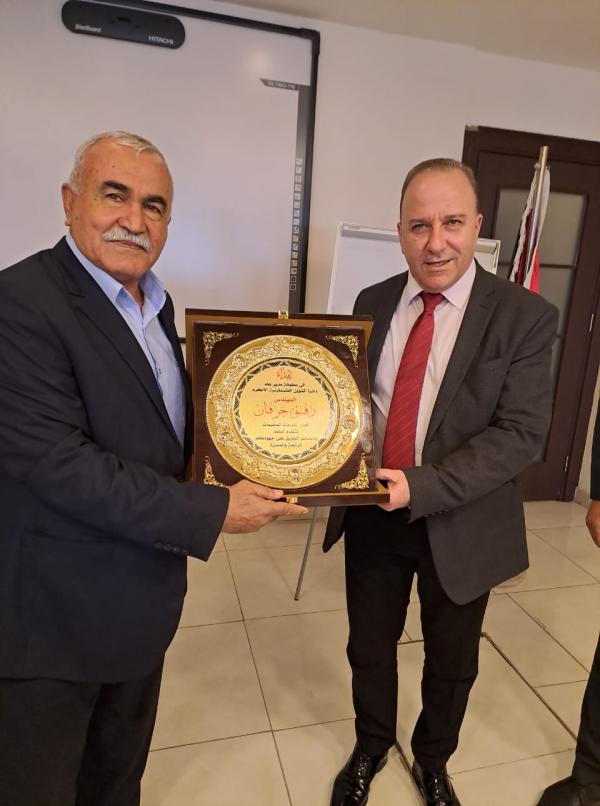 الشؤون الفلسطينية: ضرورة الاهتمام بمشاريع البنية التحتية للمخيمات