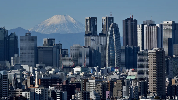 صحيفة: تعديل حكومي في اليابان يشمل 4 وزراء بسبب فضيحة مالية