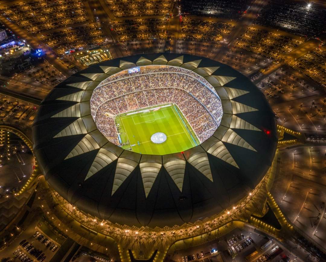 السعودية : ملعبا مدينة الملك عبدالله والأمير عبدالله الفيصل تكمل جاهزيتها لبطولة كأس العالم للأندية