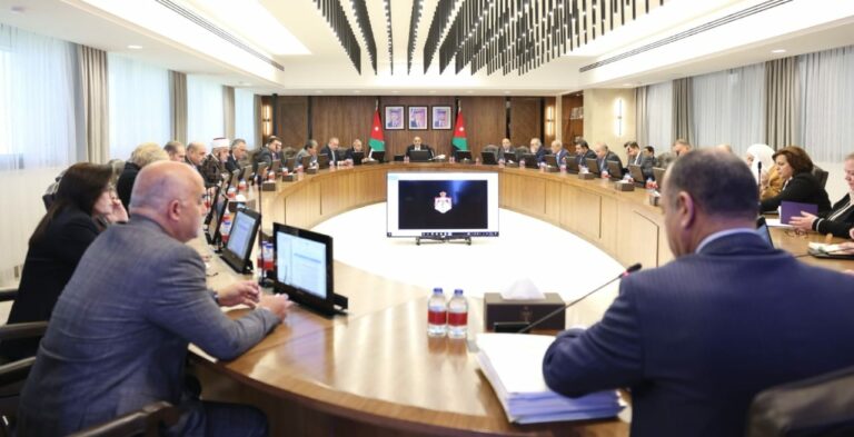 الموافقة على الأسباب الموجبة لمشروع نظام فحص الأدوية