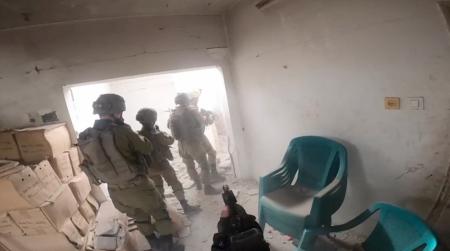 المقاومة تعلن استهداف 7 آليات إسرائيلية بغزة وقتل 11 جنديا على الأقل