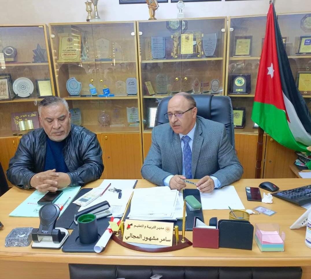 المجالي يكرم الطلبة المشاركين في منصة درسل التعليمية
