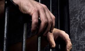 الاحتلال يحوّل ثلاث معتقلات من الخليل للاعتقال الإداري