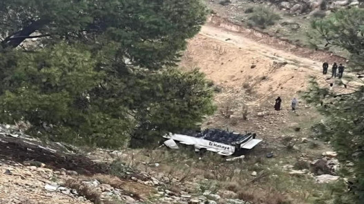 5 وفيات و35 إصابة في حادث تدهور حافلة ركاب في سلحوب