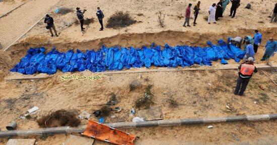 مرصد حقوقي : وثقنا إنشاء 120 مقبرة جماعية في غزة