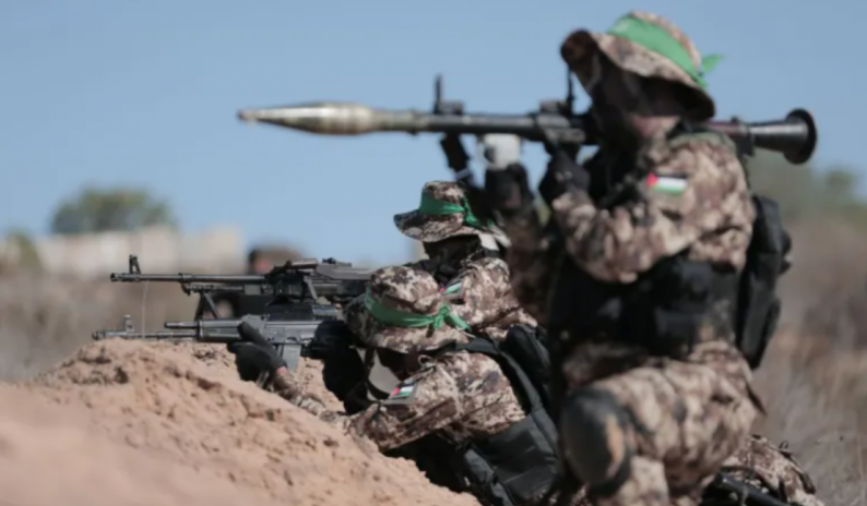 كتائب القسّام تؤكد مقتل 10 ضباط وجنود وتستهدف آليات الاحتلال بغزة