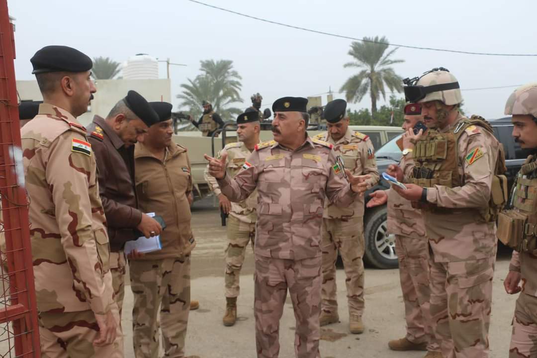 العراق : الفريق المحمدي يتفقد المراكز الانتخابية ضمن محافظة ديالى