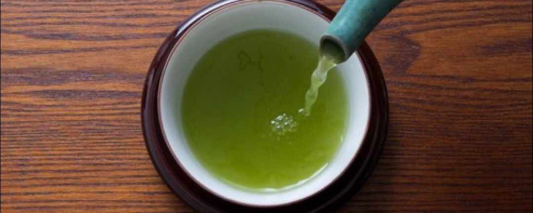 الشاي الأخضر المعبأ المشروب المفضل في اليابان