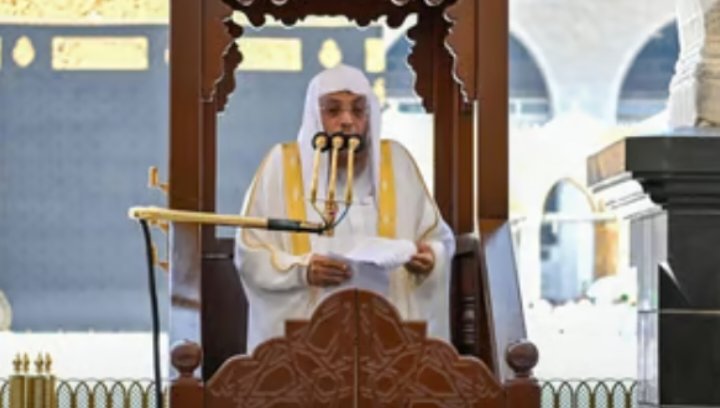 خطيب الحرم المكي: المتقون هم أسعد الناس وأعقلهم بما جاءهم من البينات والهدى
