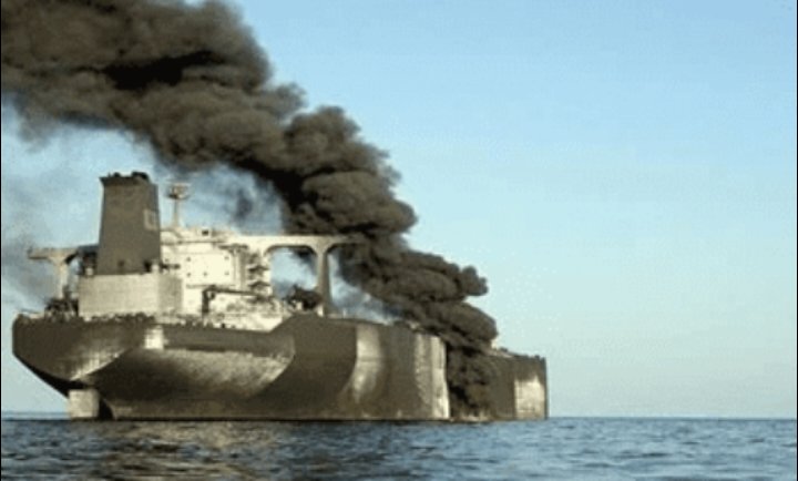 هيئة البحرية البريطانية: إخماد حريق إثر انفجار بسفينة غربي المخا باليمن