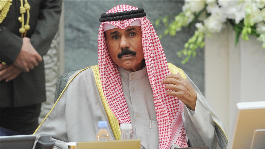 رئيس الوزراء يُعلن حالة الحِداد العام في المملكة وتنكيس الأعلام لثلاثة أيَّام