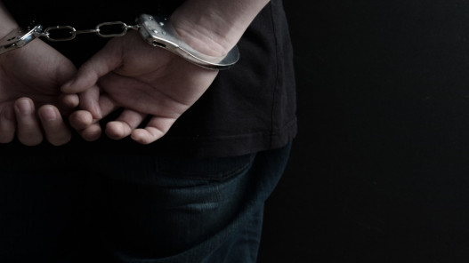 القبض على مطلوب بحقه 84 طلبا بمبالغ مالية تزيد عن 4 ملايين دينار في عمّان