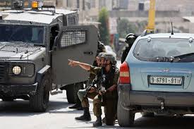 الاحتلال يصيب شابا ويعتقل فتاة في أريحا