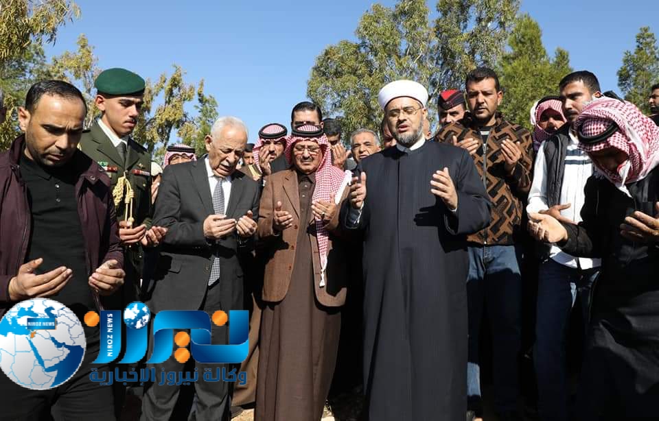 مندوبًا عن الملك وولي العهد..العيسوي  يشارك بتشييع المرحوم احمد شقيق مستشار جلالة الملك لشؤون العشائر ..صور وفيديو