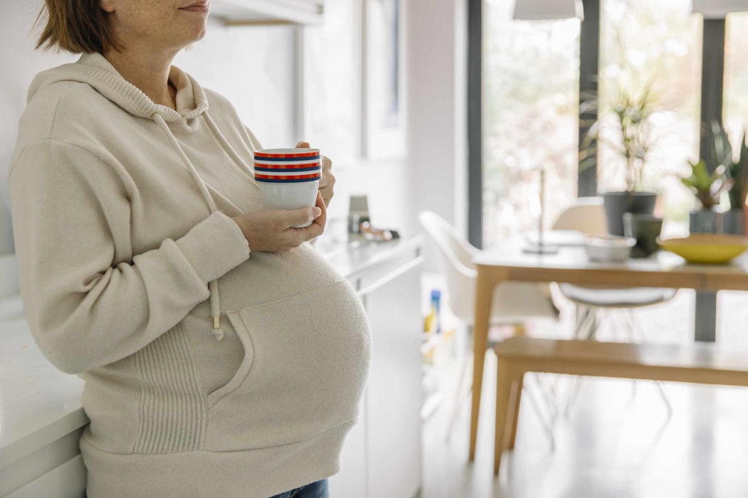 السر في الجنين .. دراسة حديثة تكشف سبب القيء لدى النساء الحوامل