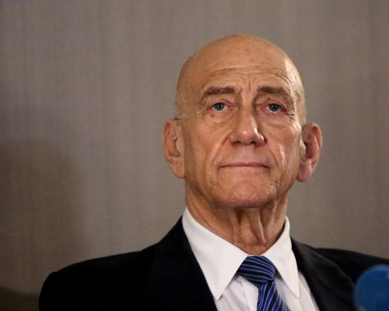 أولمرت: يجب التخلص من نتنياهو فورا