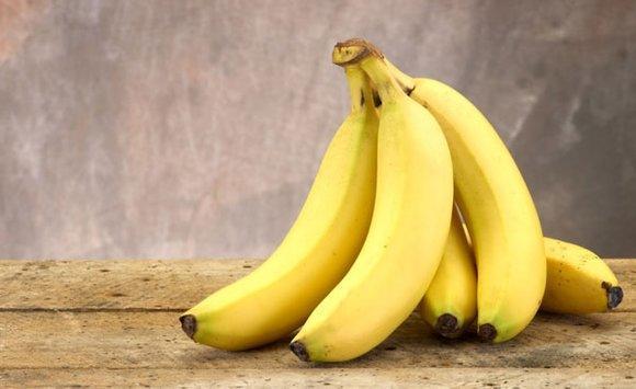 احذر تناول الموز قبل النوم.. تعرف على الأسباب
