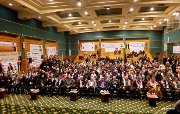 مهرجان خطابي سلطي يؤيد مواقف الملك تجاه العدوان على غزة