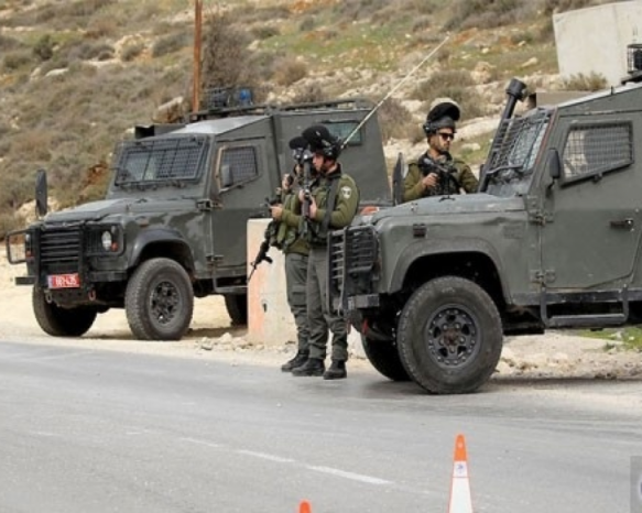 الاحتلال يداهم منازل المواطنين ويستولي على مركباتهم في الخليل