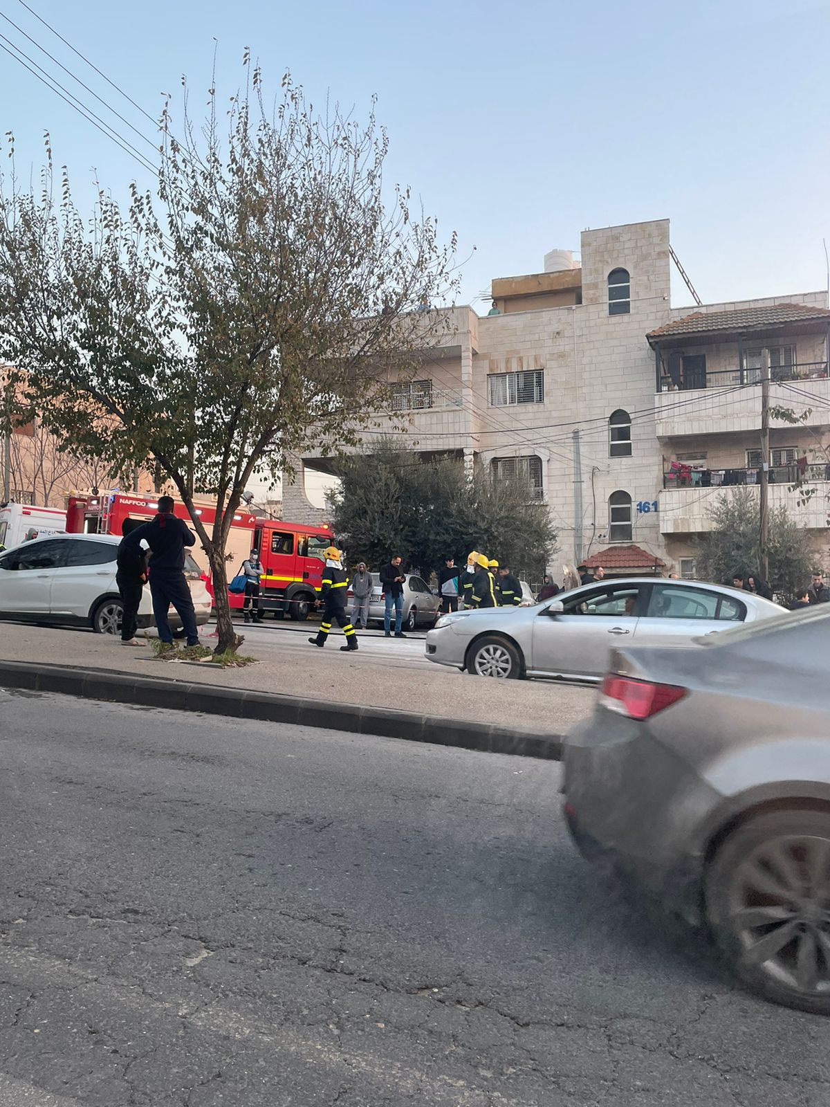 بالصور ... احتراق مركبة في عمان