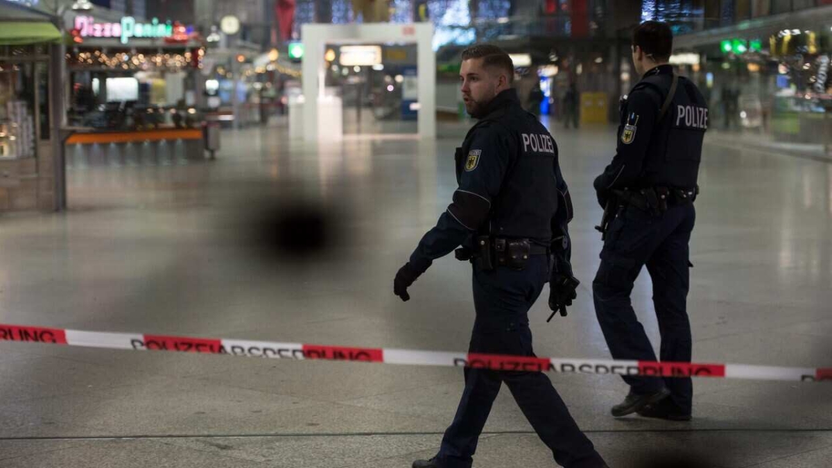 إعادة فتح محطة سكك حديدية في ألمانيا بعد إغلاقها بسبب تهديد أمني