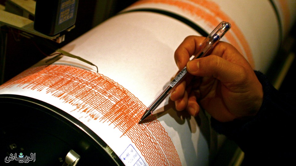 هزة أرضية بقوة 4.7 درجات تضرب إندونيسيا