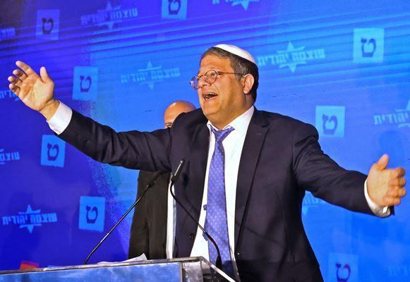 بن غفير يوضح سبب إقالة رئيسةَ مصلحة السجون