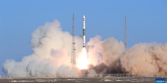الصين تطلق أربعة أقمار صناعية للأرصاد الجوية إلى الفضاء