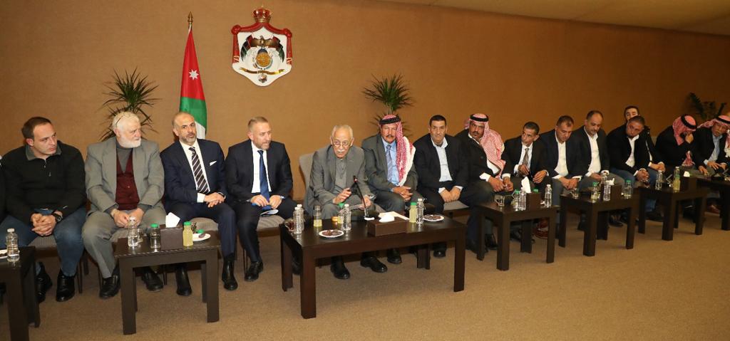 العيسوي يلتقي وجهاء وممثلون عن أبناء وبنات منطقة صويلح....  يثمنون مواقف الملك الشجاعة لوقف العدوان على غزة
