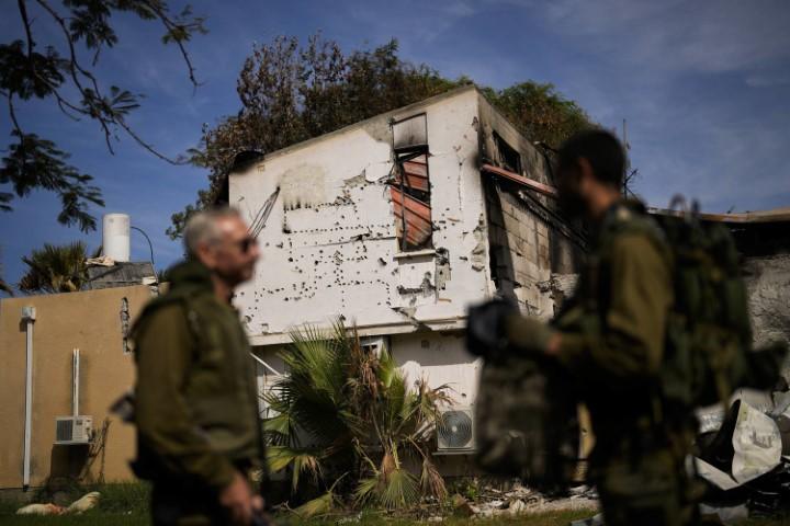 القسام : مقتل وإصابة قوة صهيونية تحصنت في منزل