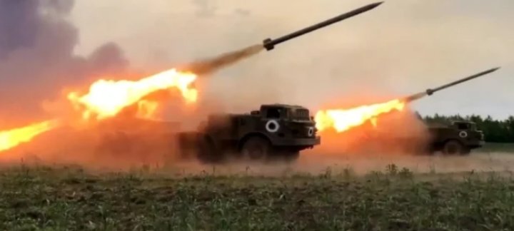 الدفاع الروسية: إسقاط مروحية و17 طائرة مسيرة للقوات الأوكرانية