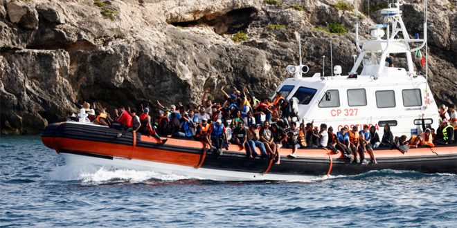 إنقاذ 106 مهاجرين غير شرعيين ونقلهم إلى ميناء برينديزي جنوب إيطاليا