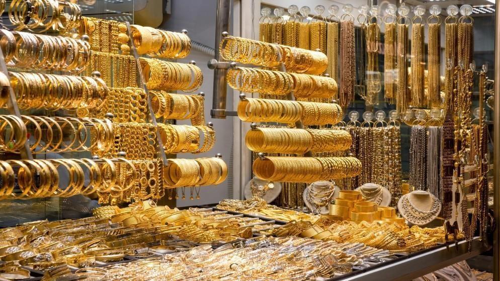 أسعار الذهب تتجه لتسجيل مكاسب 14 عن إجمالي 2023
