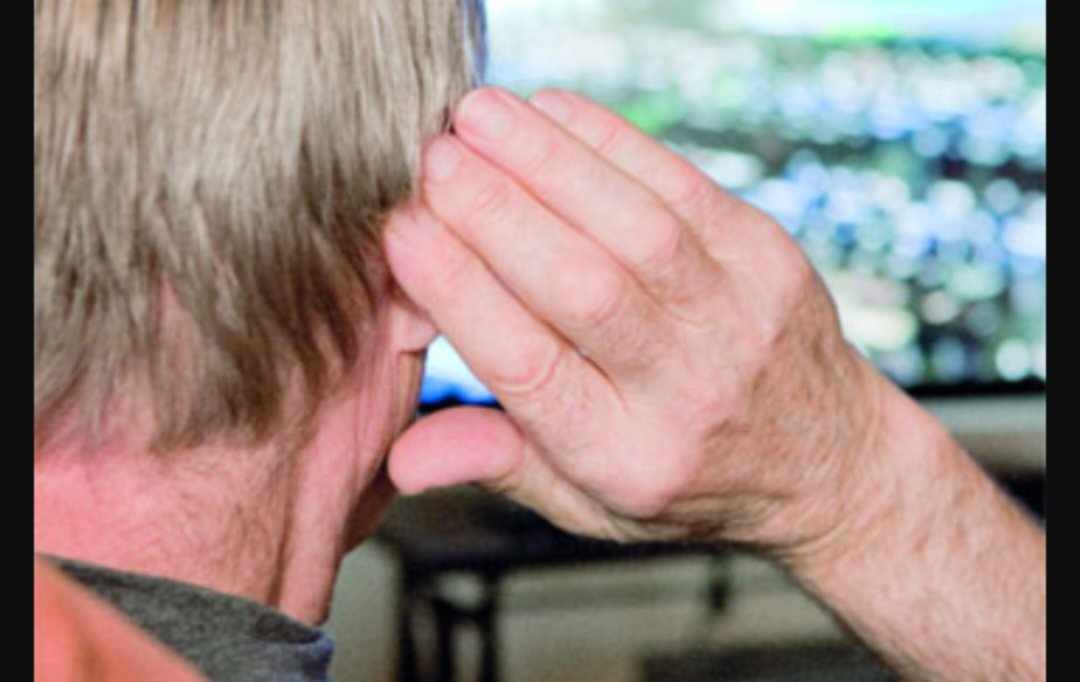 أبرز اسباب ضعف السمع عند كبار السن...تفاصيل