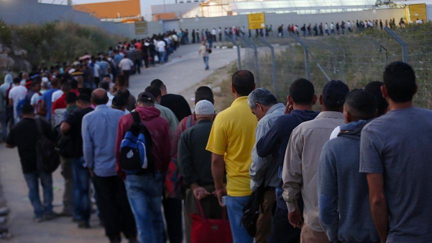 خطة إسرائيلية لإستبدال العمال الفلسطينيين بالداخل المحتل