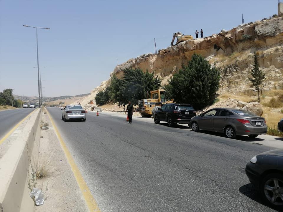 تنويه مهم الى سالكي طريق اربد  عمان