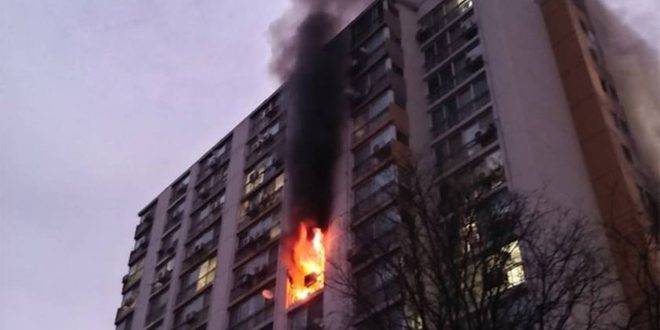 إصابة 11 شخصاً إثر اندلاع حريق في مبنى بطوكيو