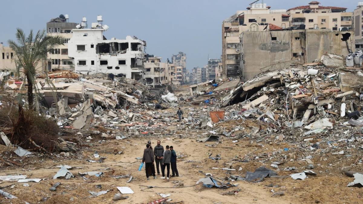 الجيش الإسرائيلي يطلب من سكان غزة الانتقال من شمال القطاع إلى جنوبه عبر الممر الإنساني