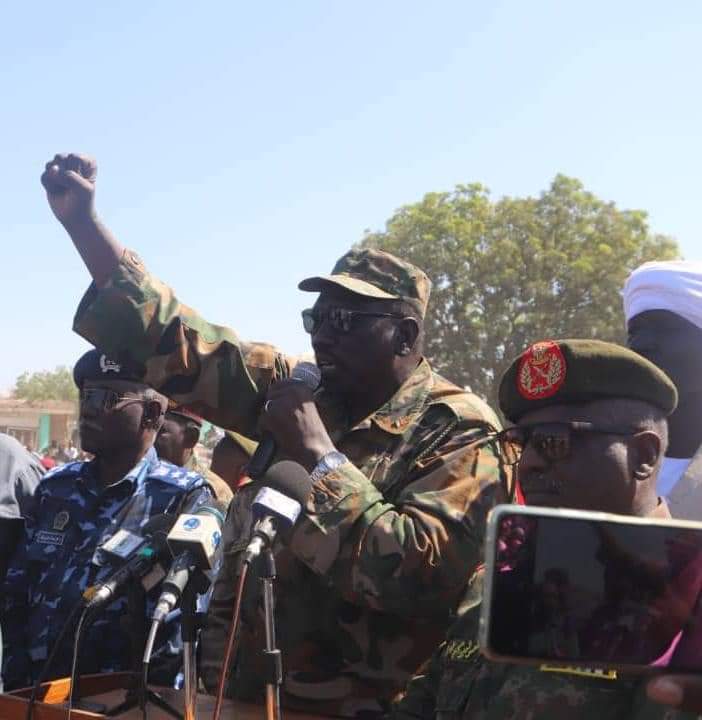 الفريق بادي يؤكد ان الحرب ترمي لتقسيم البلاد والسيطرة على مواردها