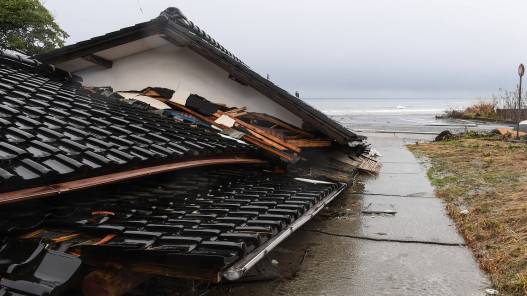 ارتفاع حصيلة زلزال اليابان إلى 161 قتيلا و103 مفقودين