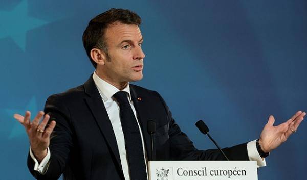 ماكرون يتجه إلى إجراء تعديل حكومي