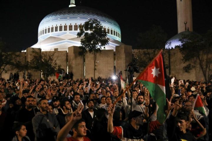 راصد: الحكومة عينت 117 شخصاً في المناصب القيادية خلال 3 أعوام